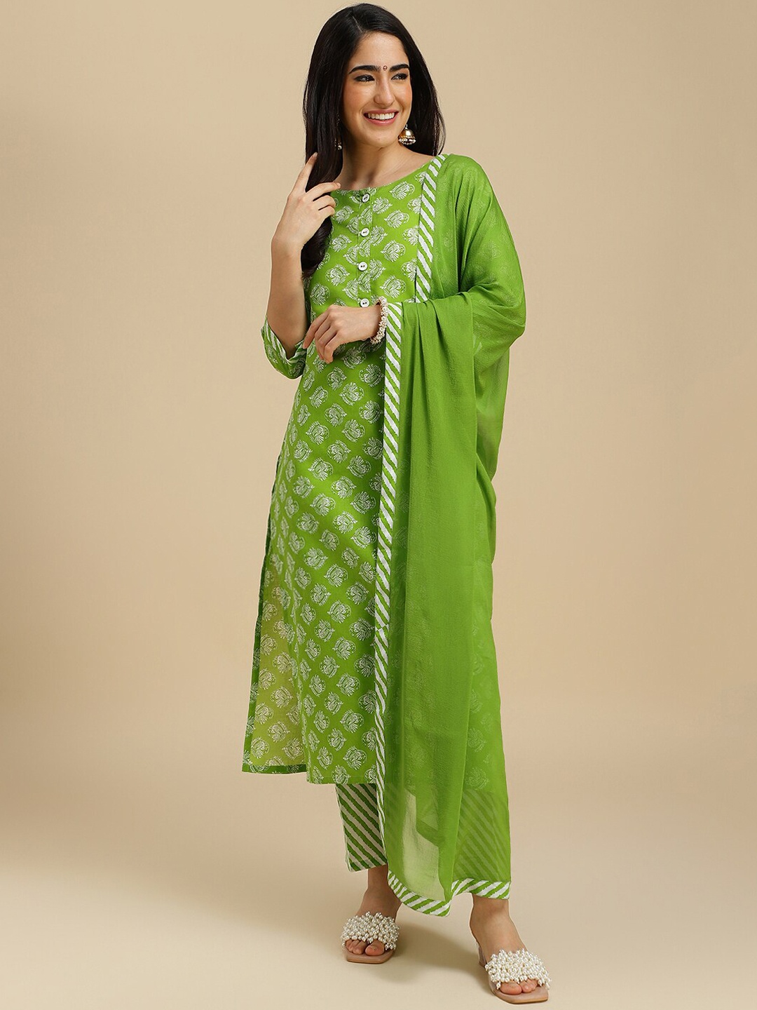 

J Turritopsis Ethnic Motifs Printed Regular Kurta With Trousers & Dupatta, Green