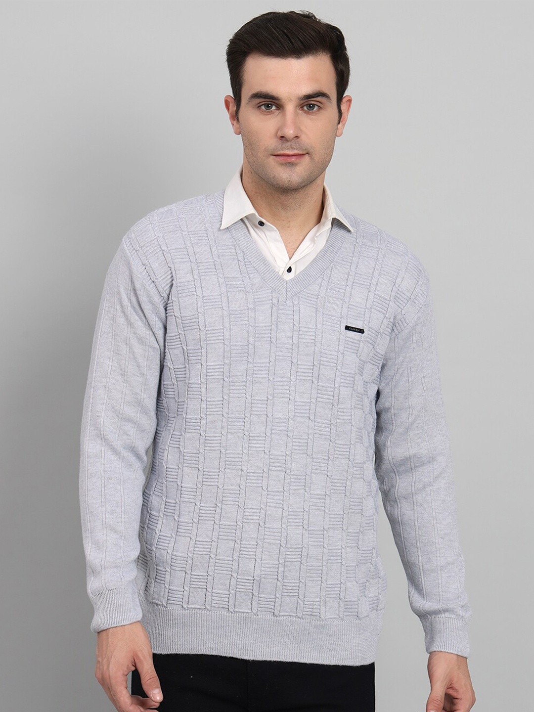 

eWools Geometric Self Design V-Neck Woollen Pullover, Grey