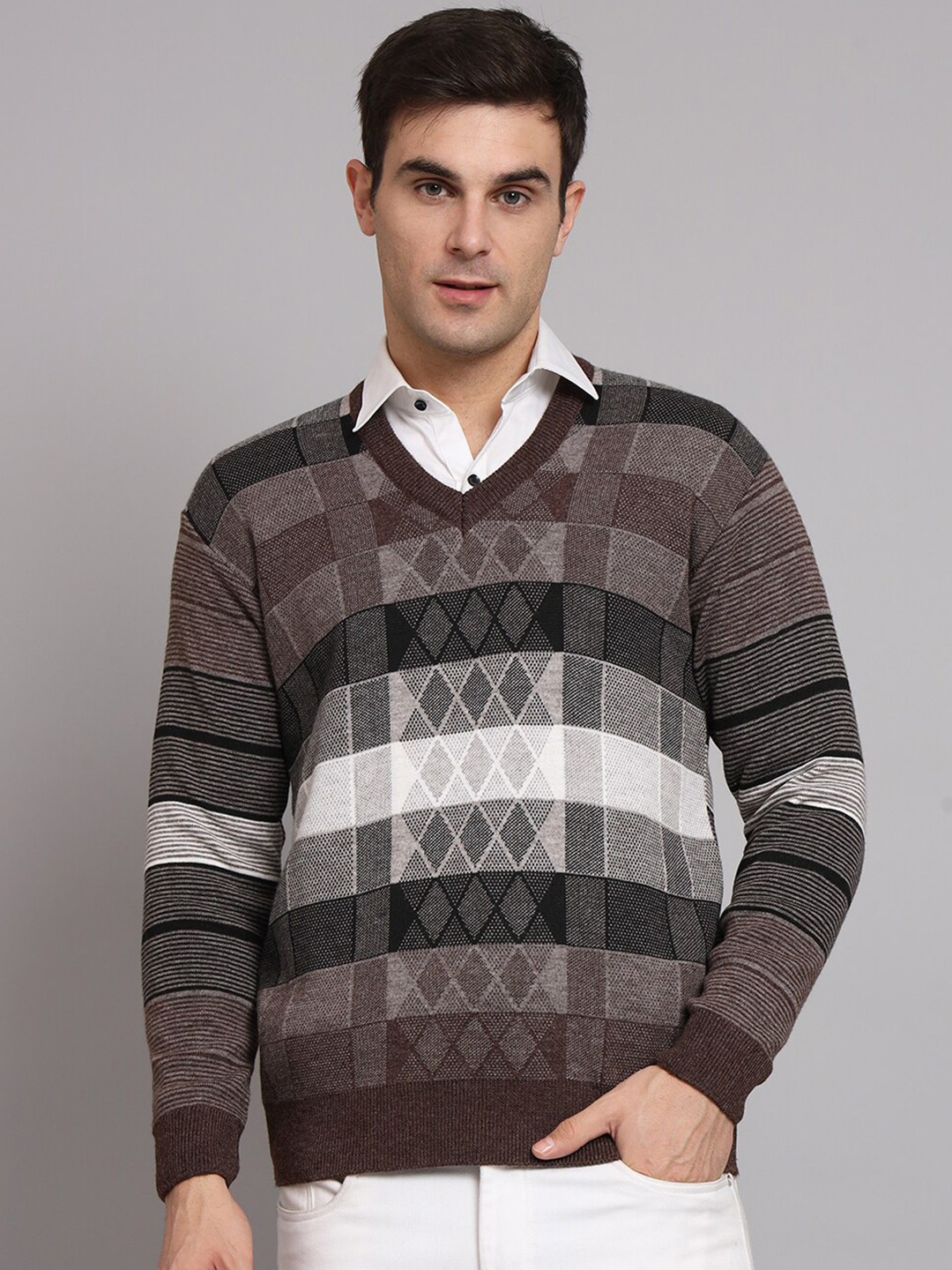 

eWools Geometric Self Design V-Neck Woollen Pullover, Brown