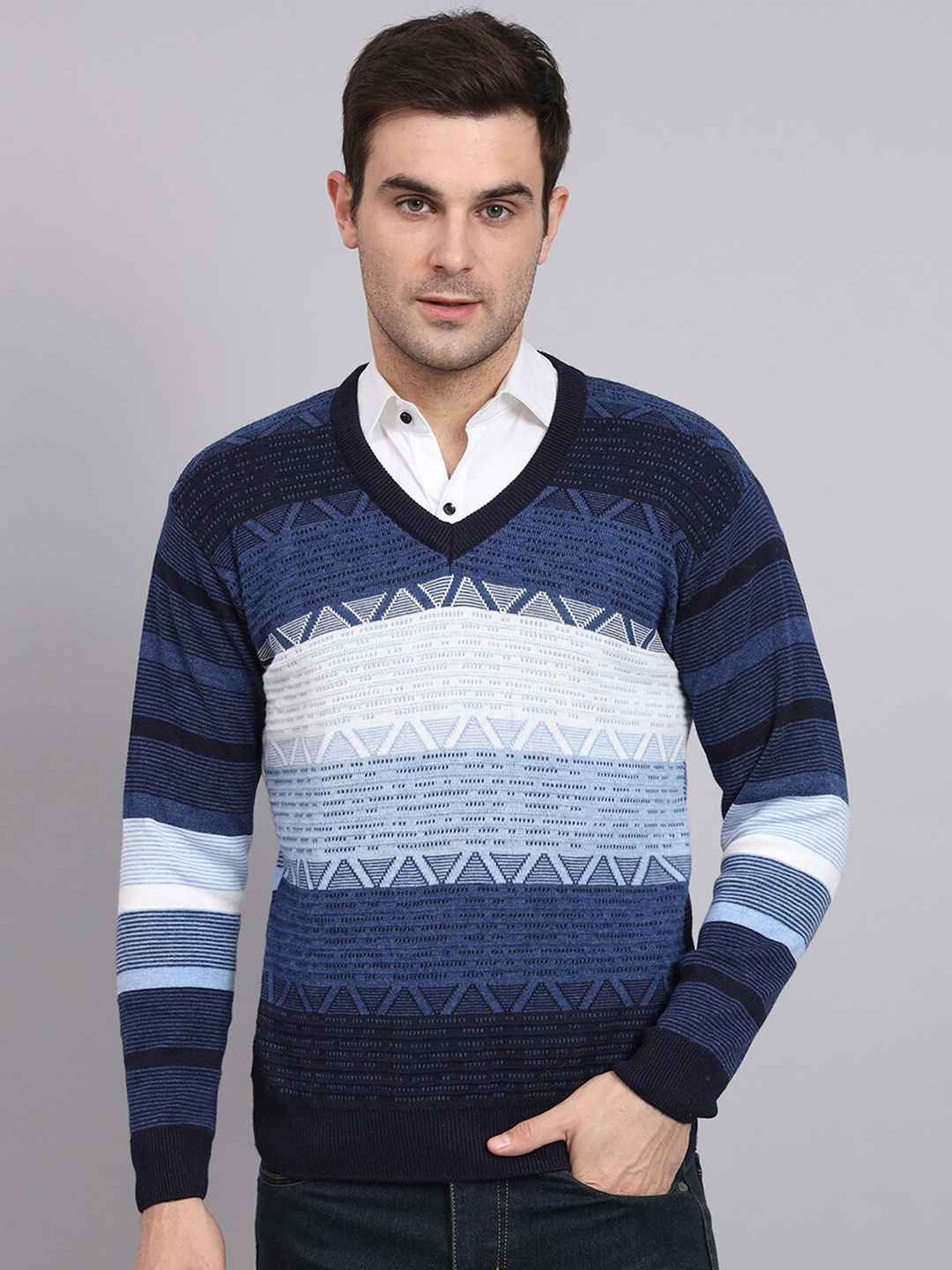 

eWools Geometric Printed Acrylic Wool Pullover Sweater, Blue