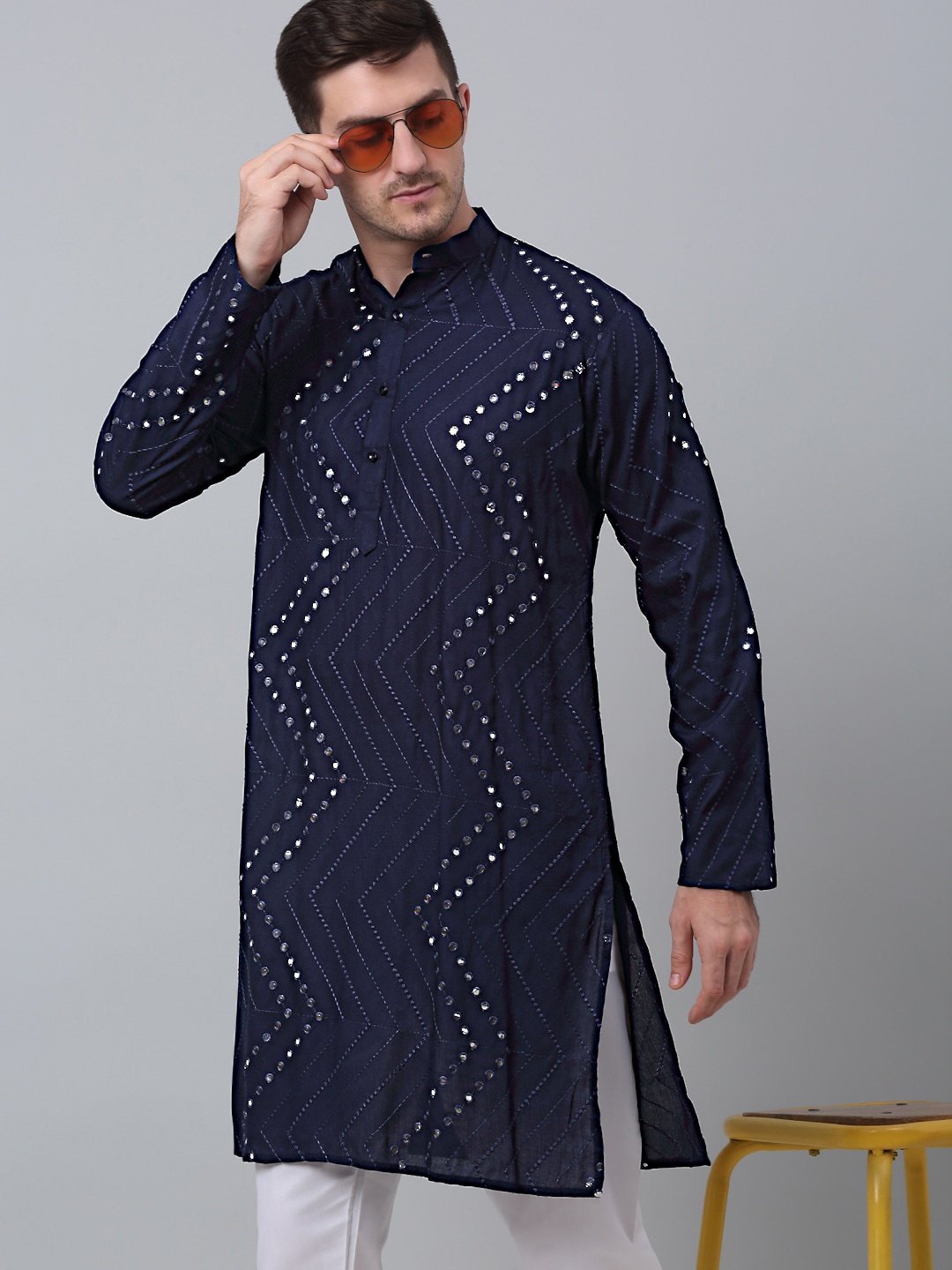 

Jompers Ethnic Motifs Embroidered Mirror Work Pure Cotton Kurta, Navy blue