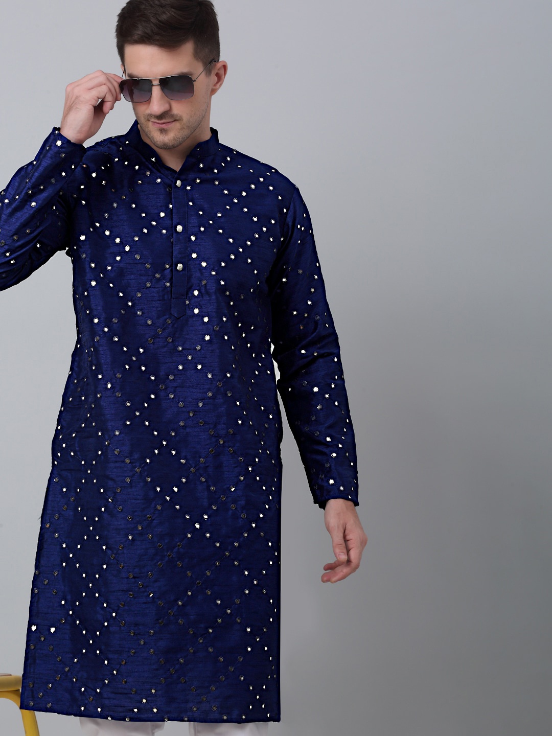 

Jompers Mandarin Collar Mirror Work Pure Silk Kurta, Navy blue