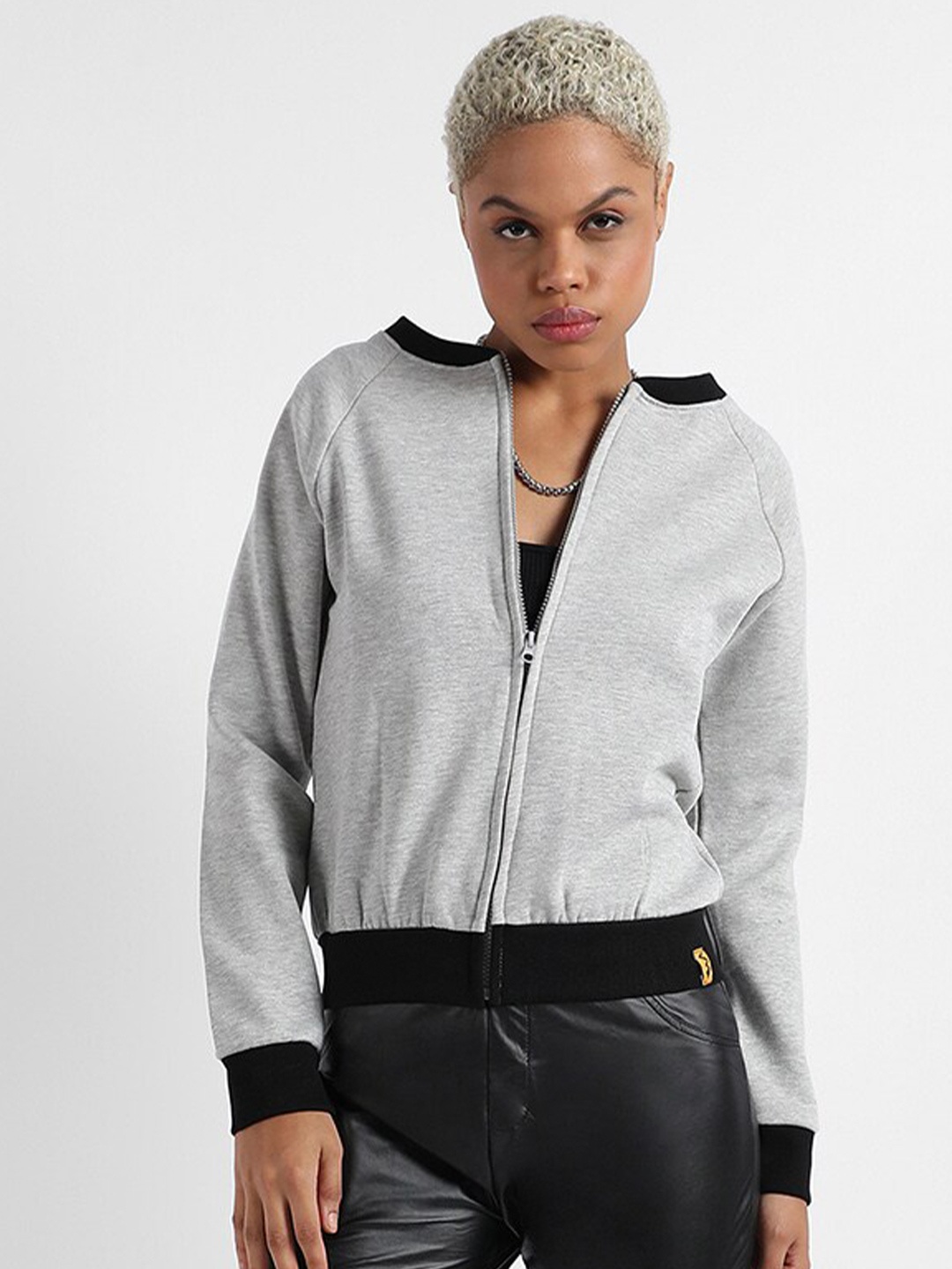 

Campus Sutra Round Neck Raglan Sleeves Cotton Sweatshirt, Grey