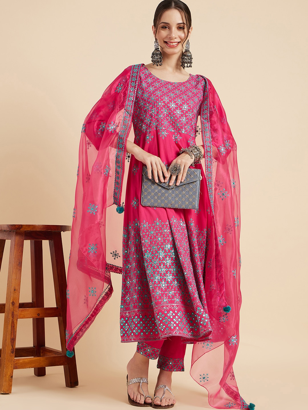 

Sangria Ethnic Motifs Embroidered Mirror Work Pure Cotton Kurta & Trousers With Dupatta, Pink