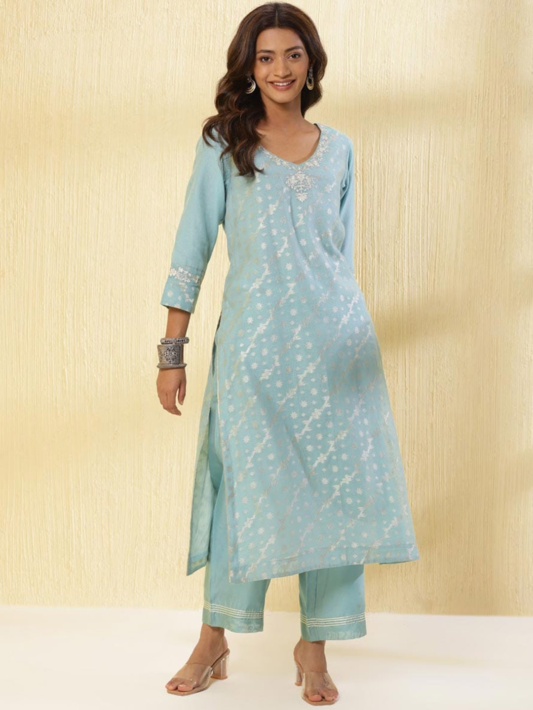 

Fabindia Ethnic Motifs Woven Design Regular Kurta with Palazzos, Blue
