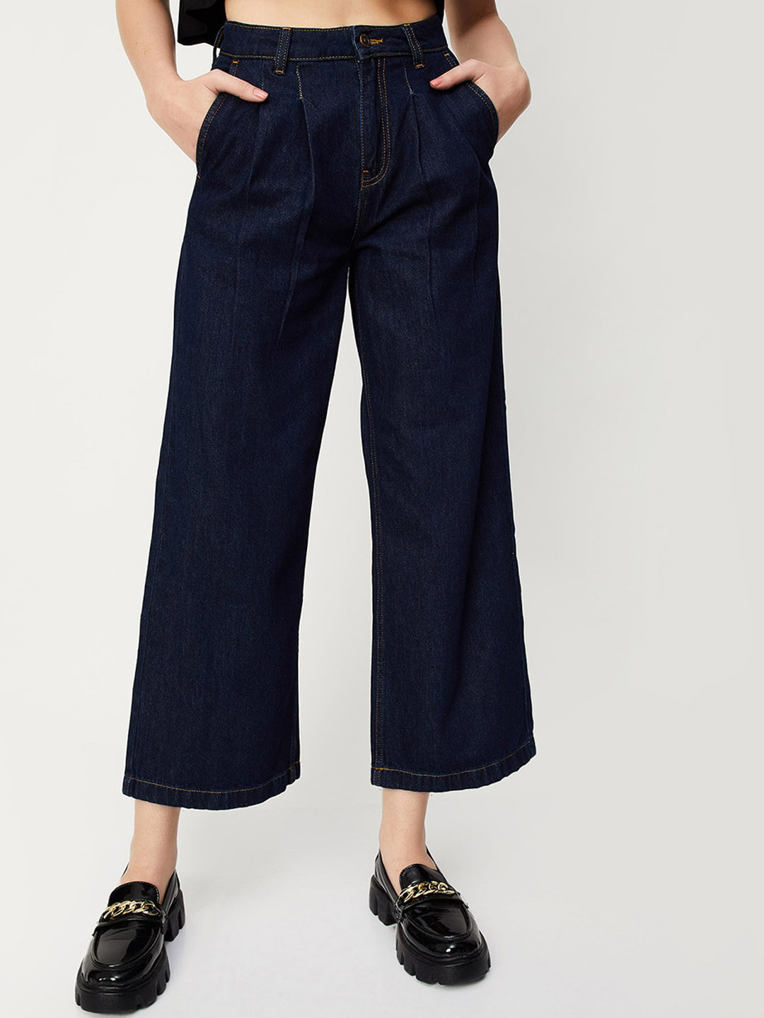 

max Women Mildly Flared Clean Look Pure Cotton Jeans, Blue