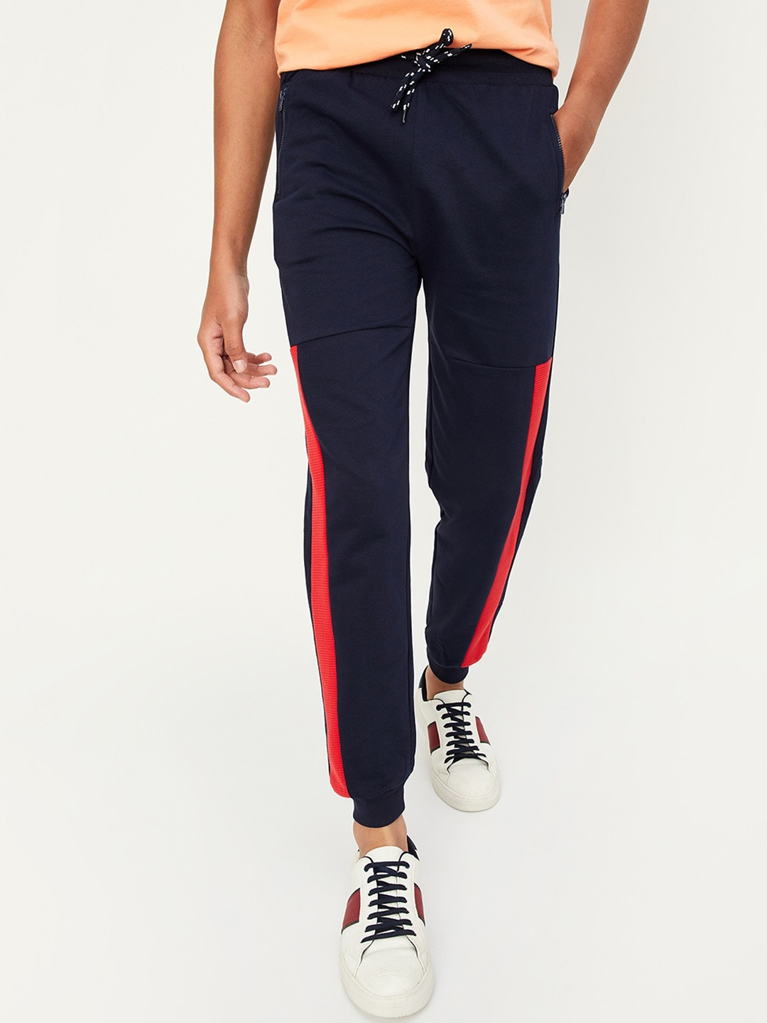 

max Boys Colourblocked Pure Cotton Mid-Rise Joggers, Navy blue