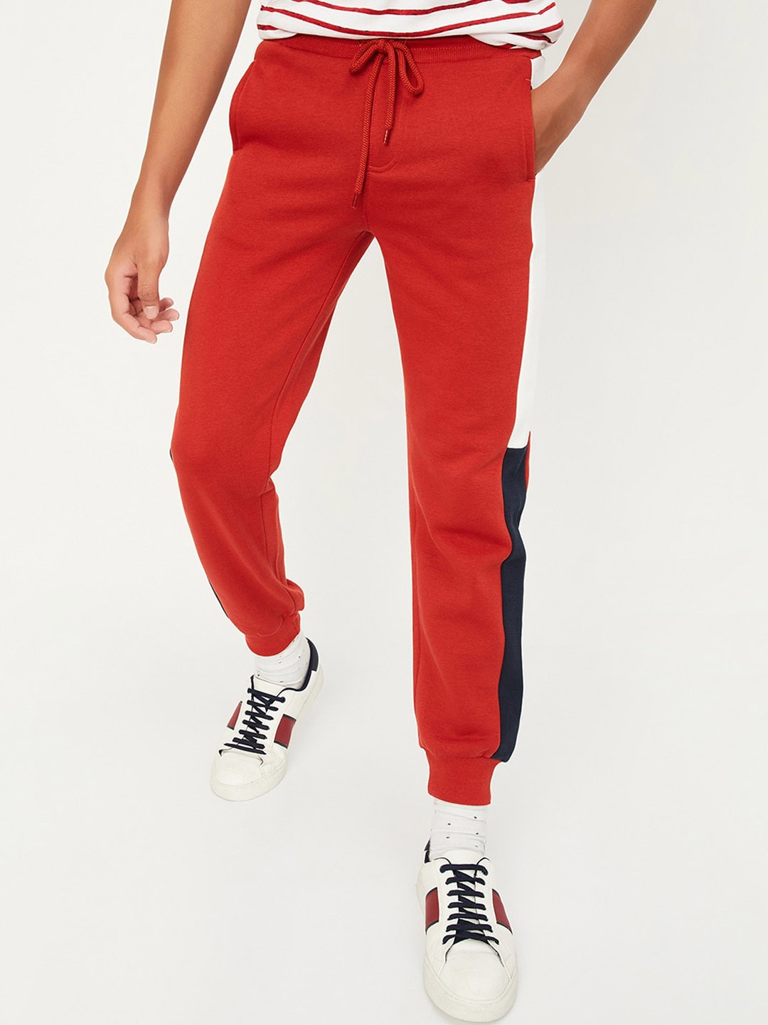 

max Boys Colourblocked Joggers, Orange