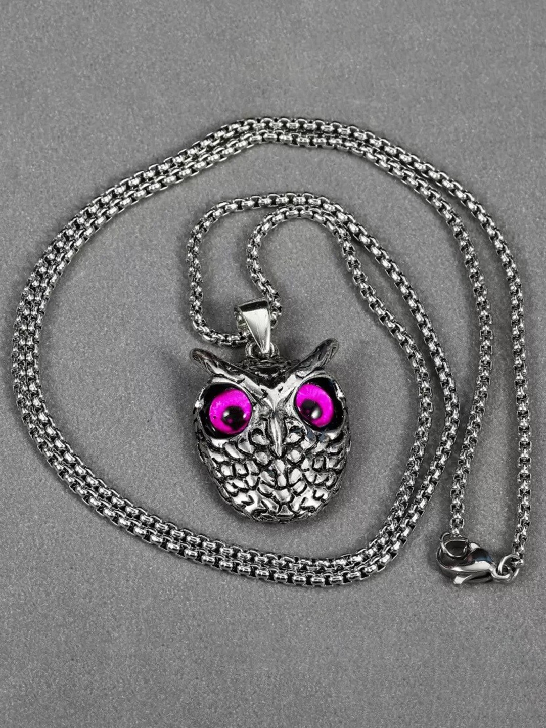 

KRYSTALZ Silver-Plated Eyes Owl Pendant With Chain