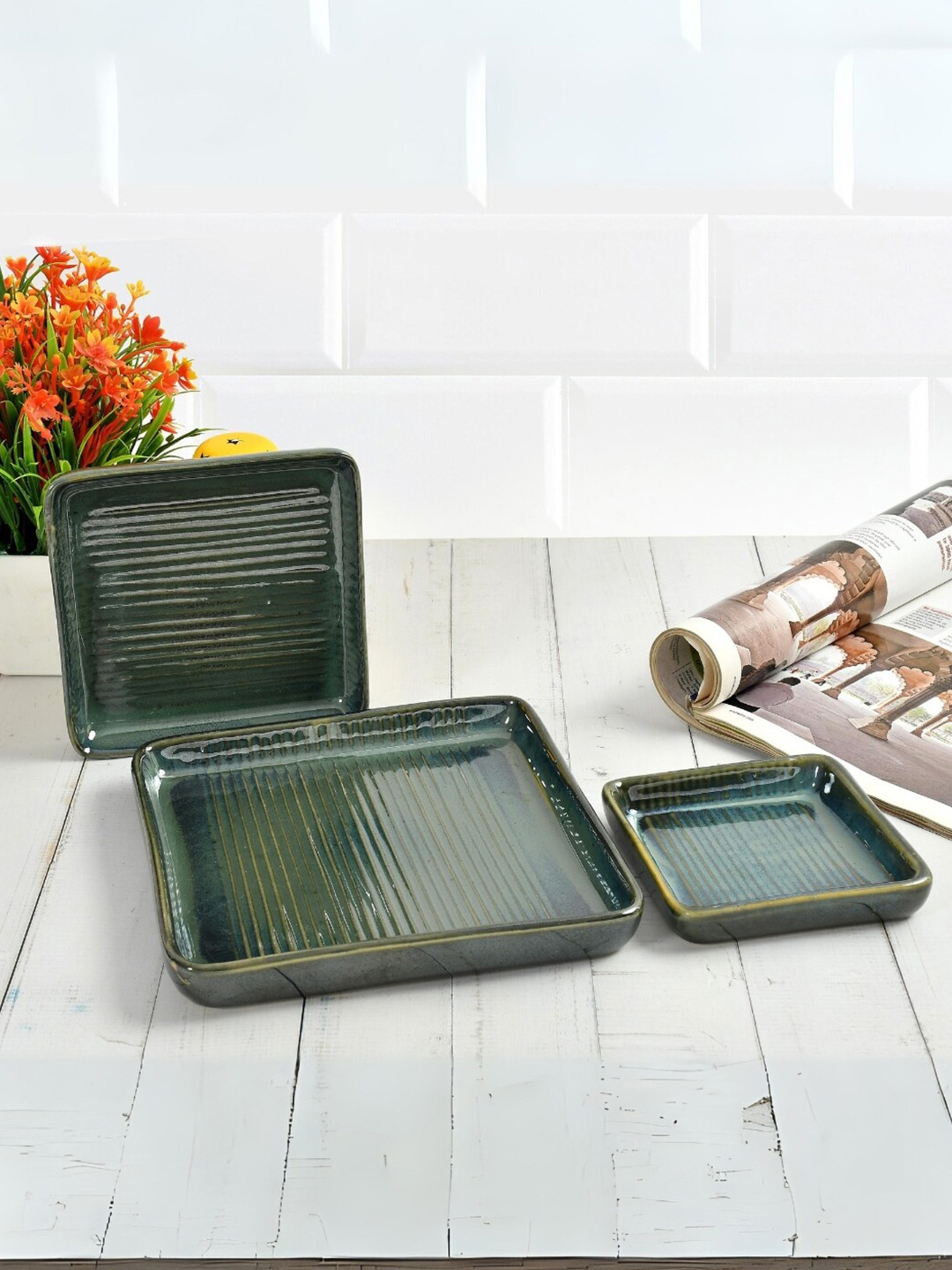 

CLIO'S HERITAGE STORE Green 3 Pieces Ceramic Matte Serving Plates
