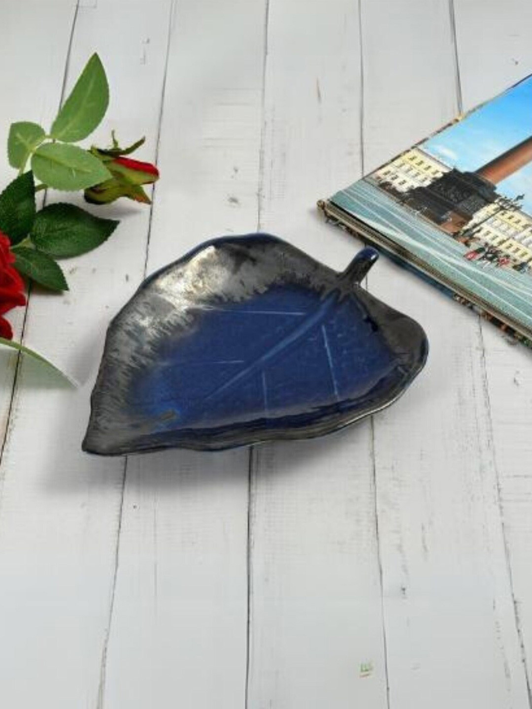 

CLIO'S HERITAGE STORE Blue & Black Printed Ceramic Matte Platter