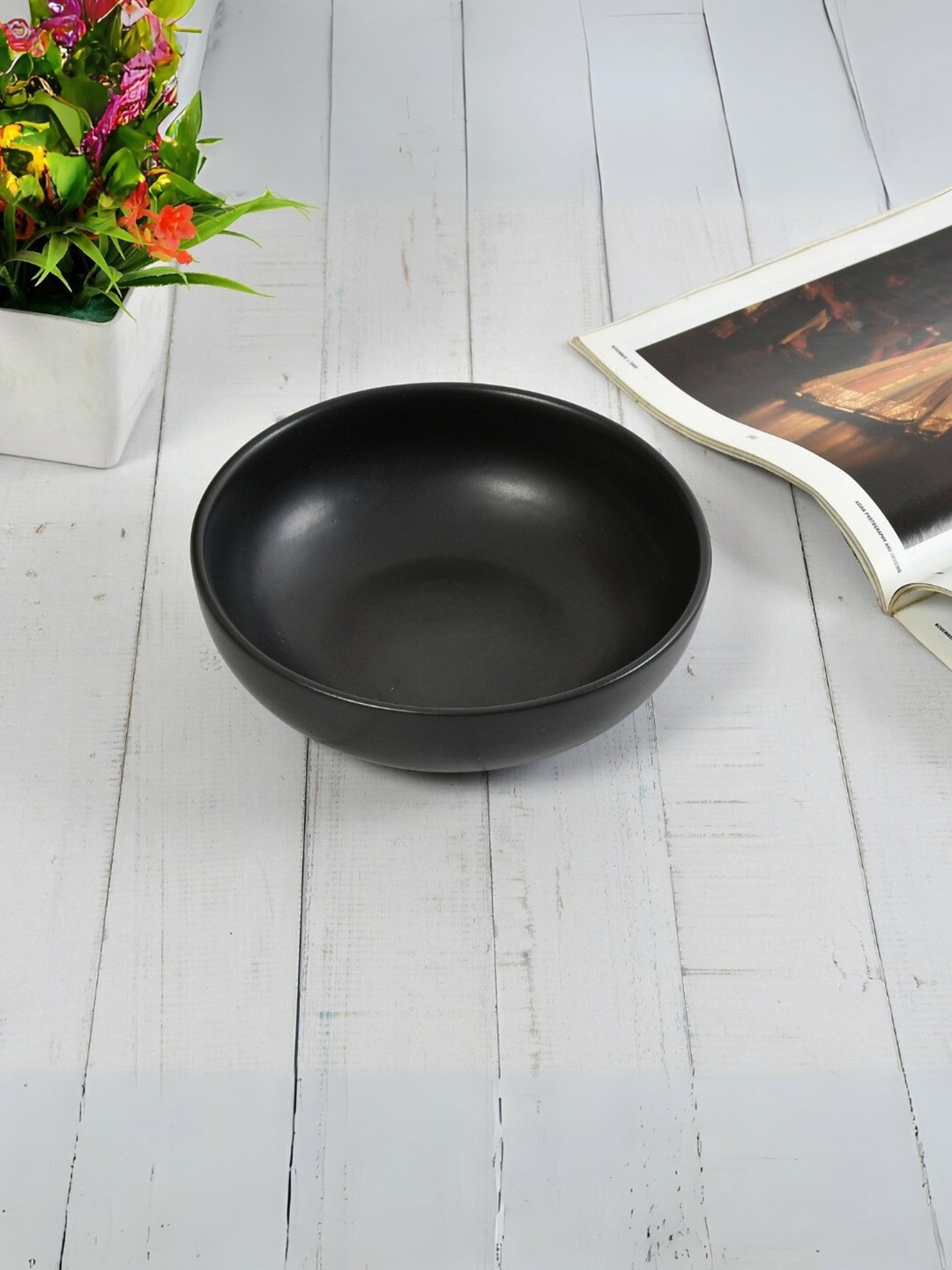 

CLIO'S HERITAGE STORE Black 1 Piece Printed Ceramic Matte Serving Bowl, Multi