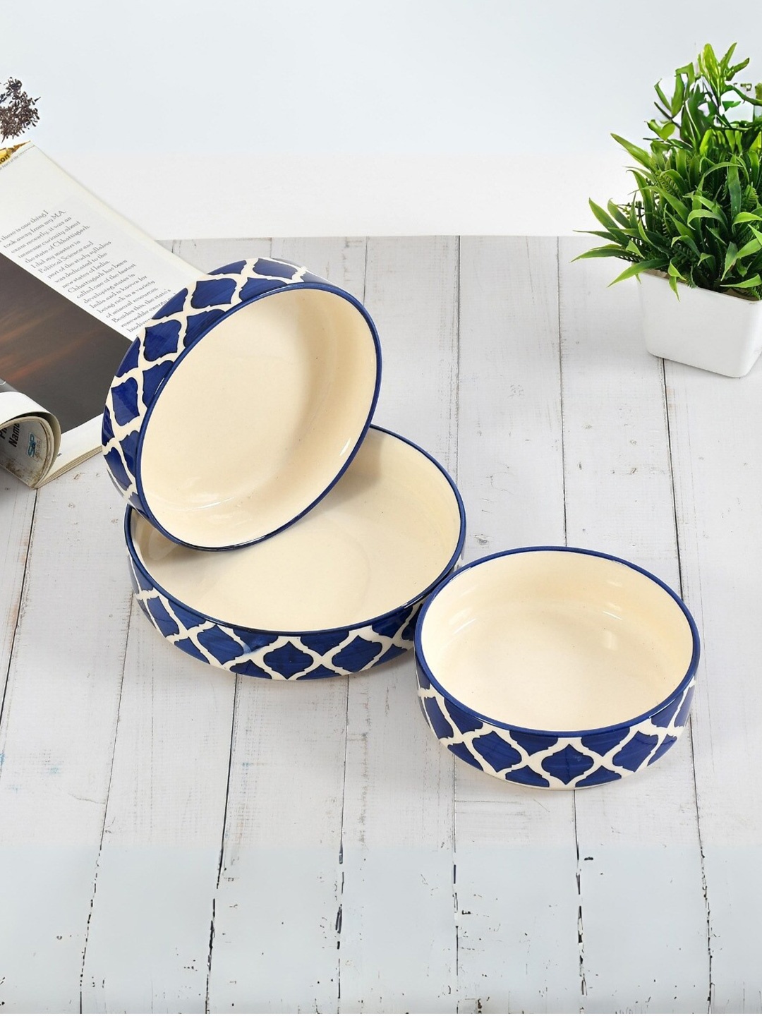 

CLIO'S HERITAGE STORE Blue & White 3 Pieces Hand Painted Printed Ceramic Bowls