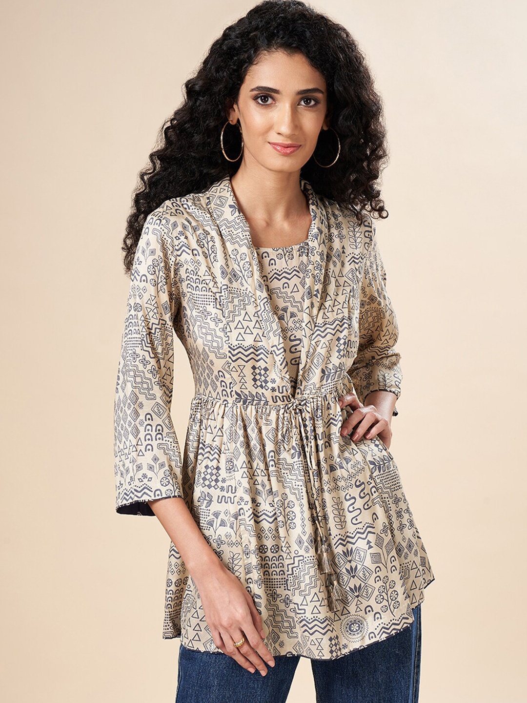 

Marigold Lane Ethnic Motifs Printed Gathered Longline A-Line Top, Off white