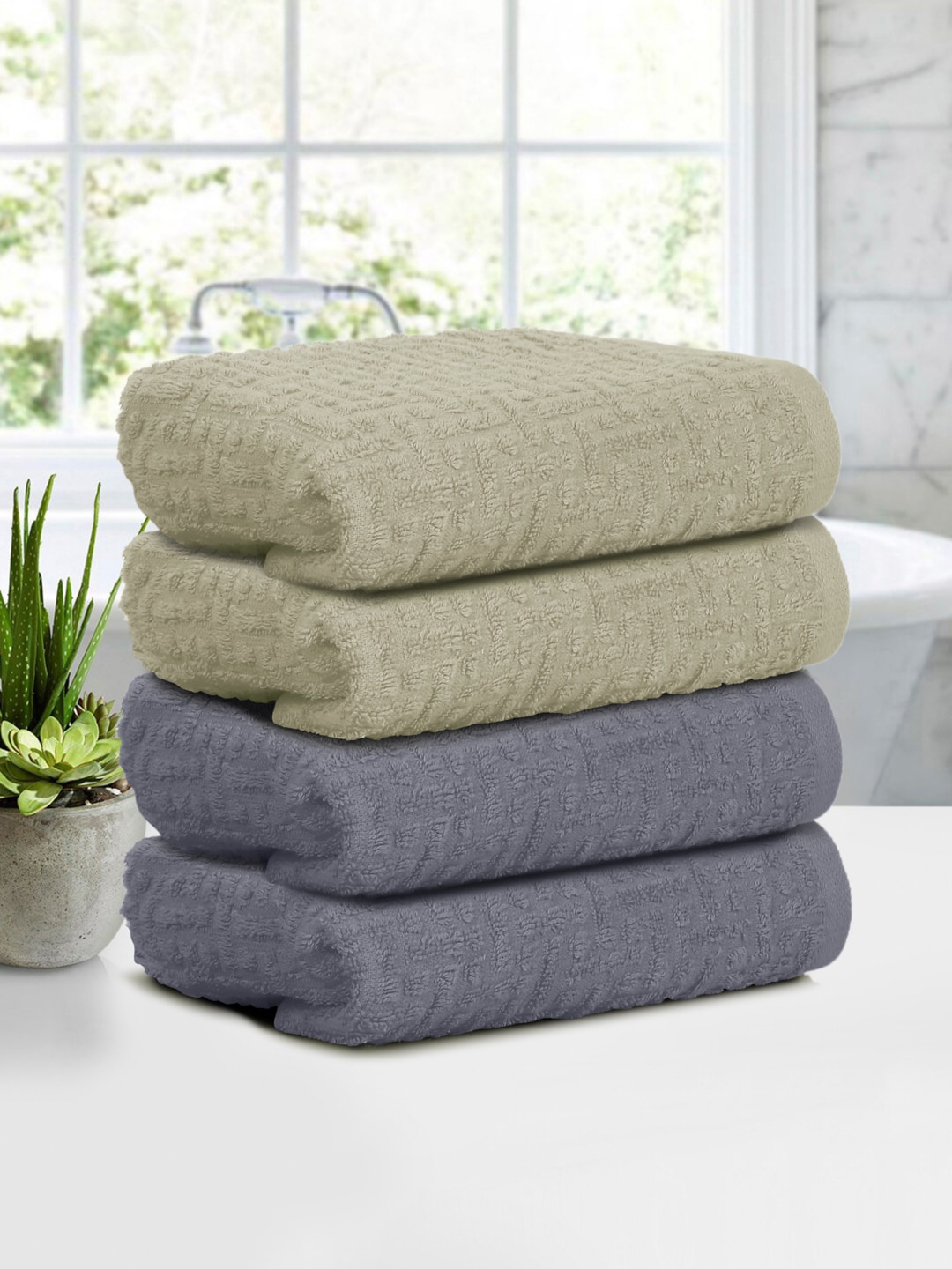 

Cortina Grey & Green 4 Pieces Jacquard 500 GSM Hand Towels