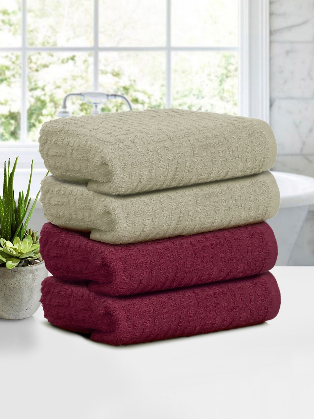 

Cortina Maroon & Beige 4 Pieces Jacquard 500 GSM Hand Towels