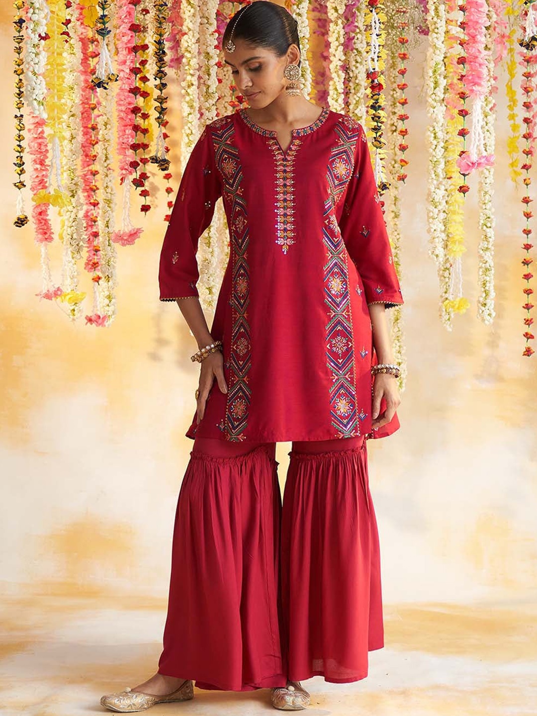 

Lakshita Ethnic Motifs Embroidered Sequinned Regular Kurta with Sharara, Red