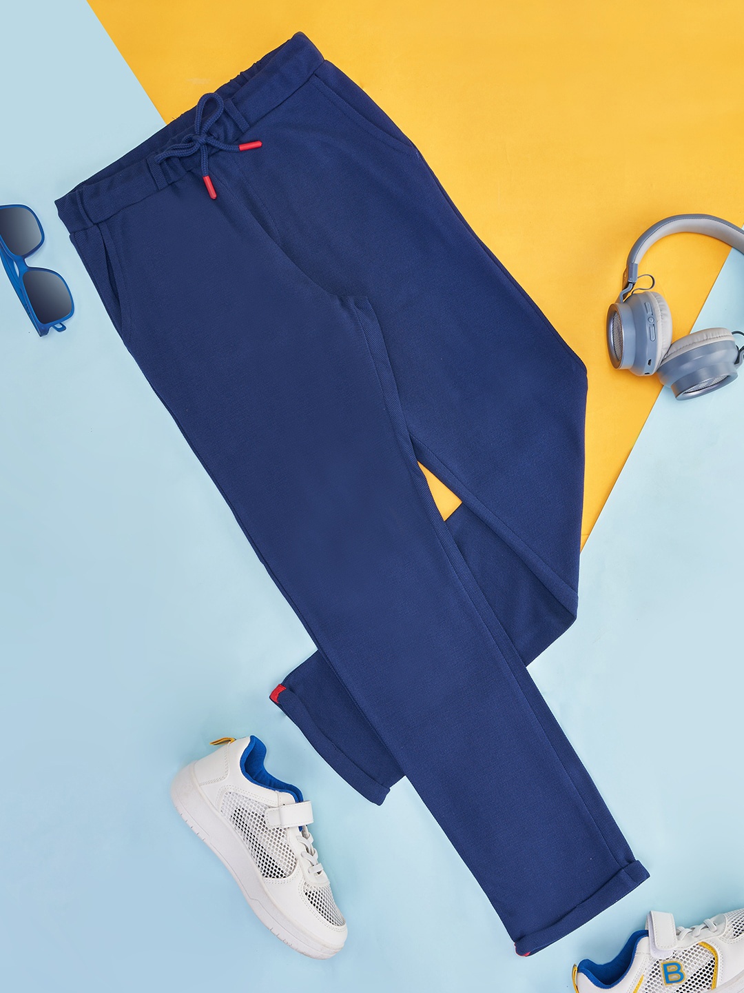 

Pantaloons Junior Boys Mid Rise Cotton Regular Trousers, Navy blue