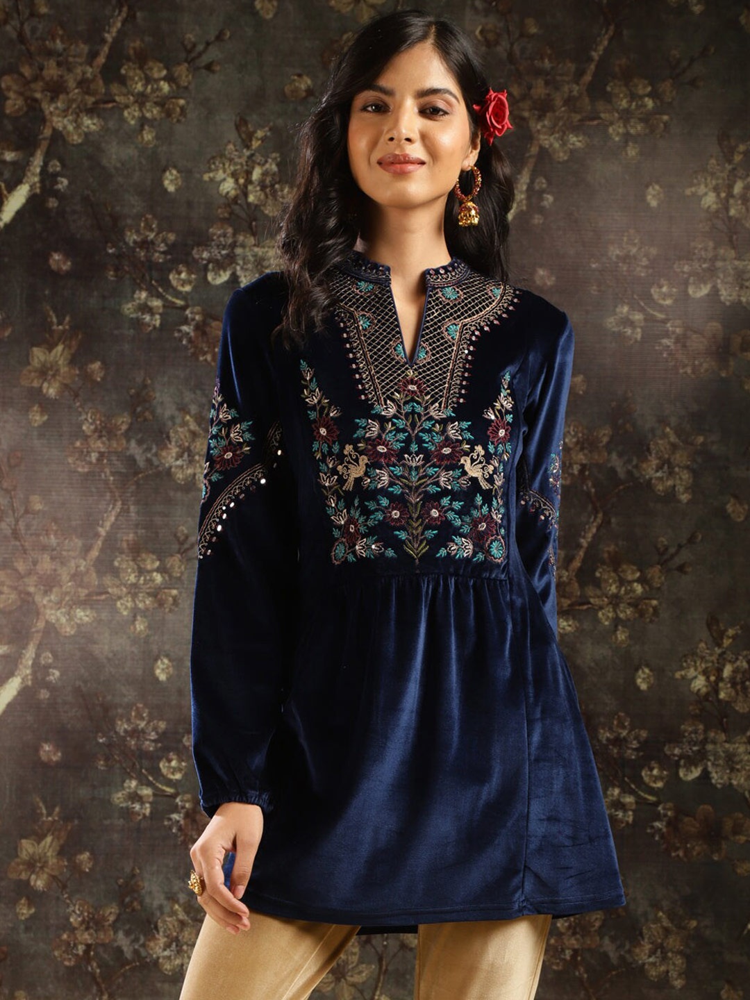 

Lakshita Floral Embroidered Mandarin Collar Puff Sleeve Velvet Thread Work Kurti, Navy blue