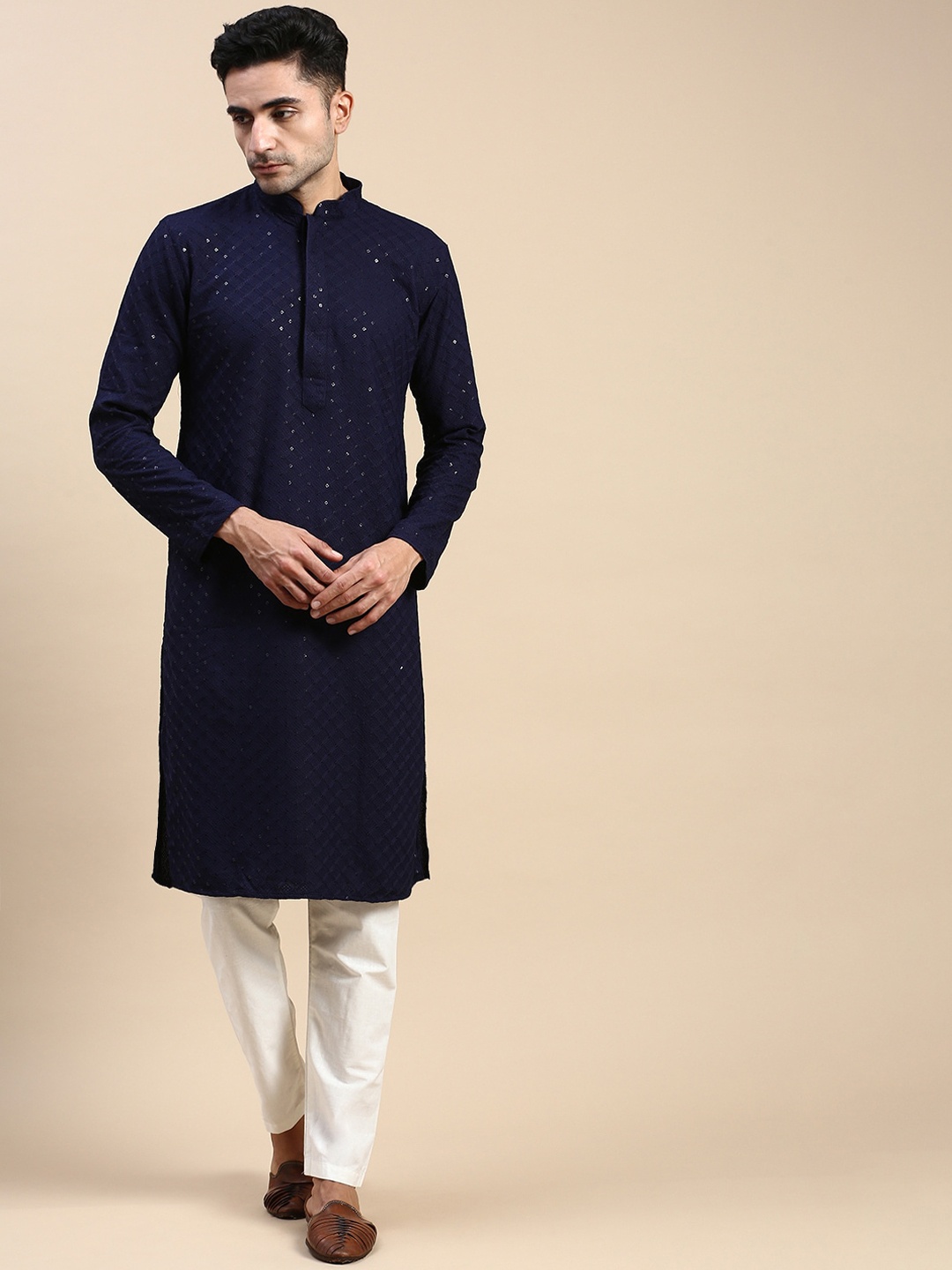 

Rishika Geometric Embroidered Regular Sequinned Kurta With Pyjama, Navy blue