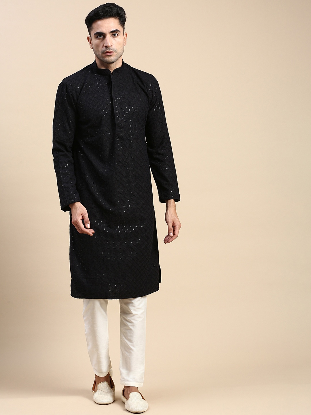 

Rishika Geometric Embroidered Regular Sequinned Kurta With Pyjama, Black