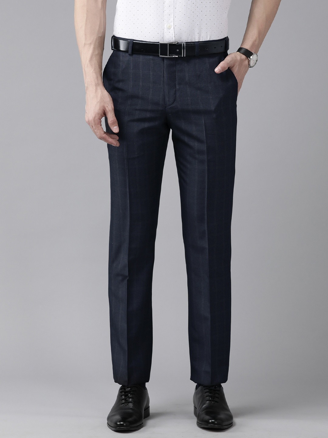 

Park Avenue Men Checked Smart Fit Low-Rise Formal Trousers, Navy blue