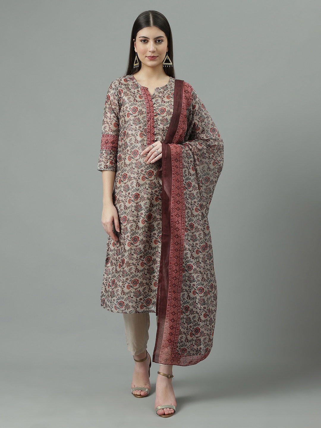 

Sringam Floral Printed Kurta With Trousers & Dupatta, Brown