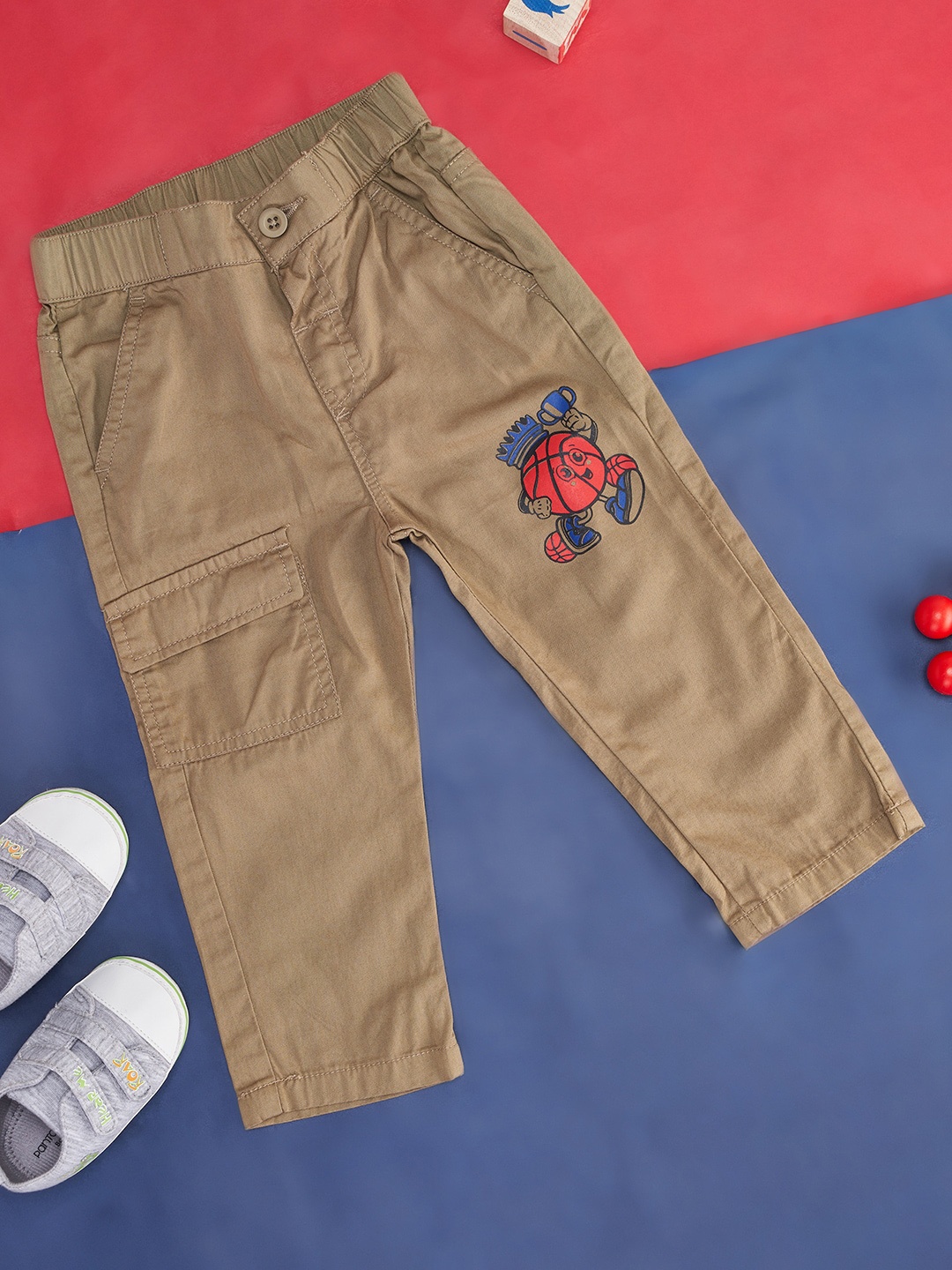 

Pantaloons Baby Boys Graphic Printed Cotton Regular Trousers, Brown