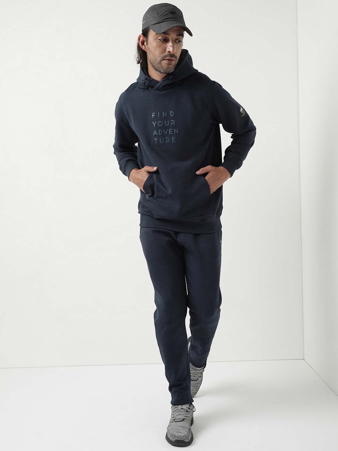 

Wildcraft Printed Hooded Neck Cotton Sweatshirt With Pant, Navy blue