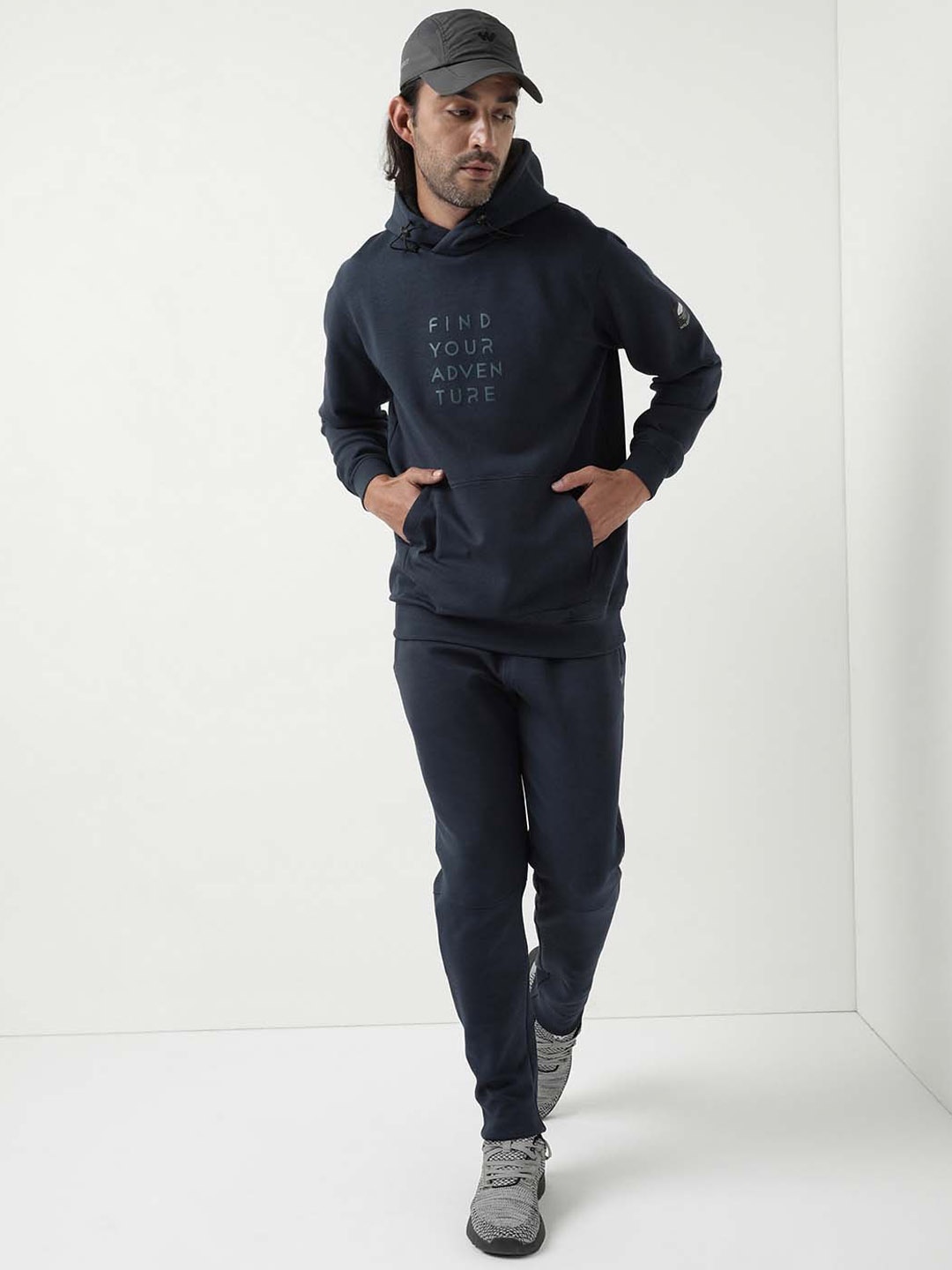 

Wildcraft Typography Printed Cotton Tracksuit, Navy blue