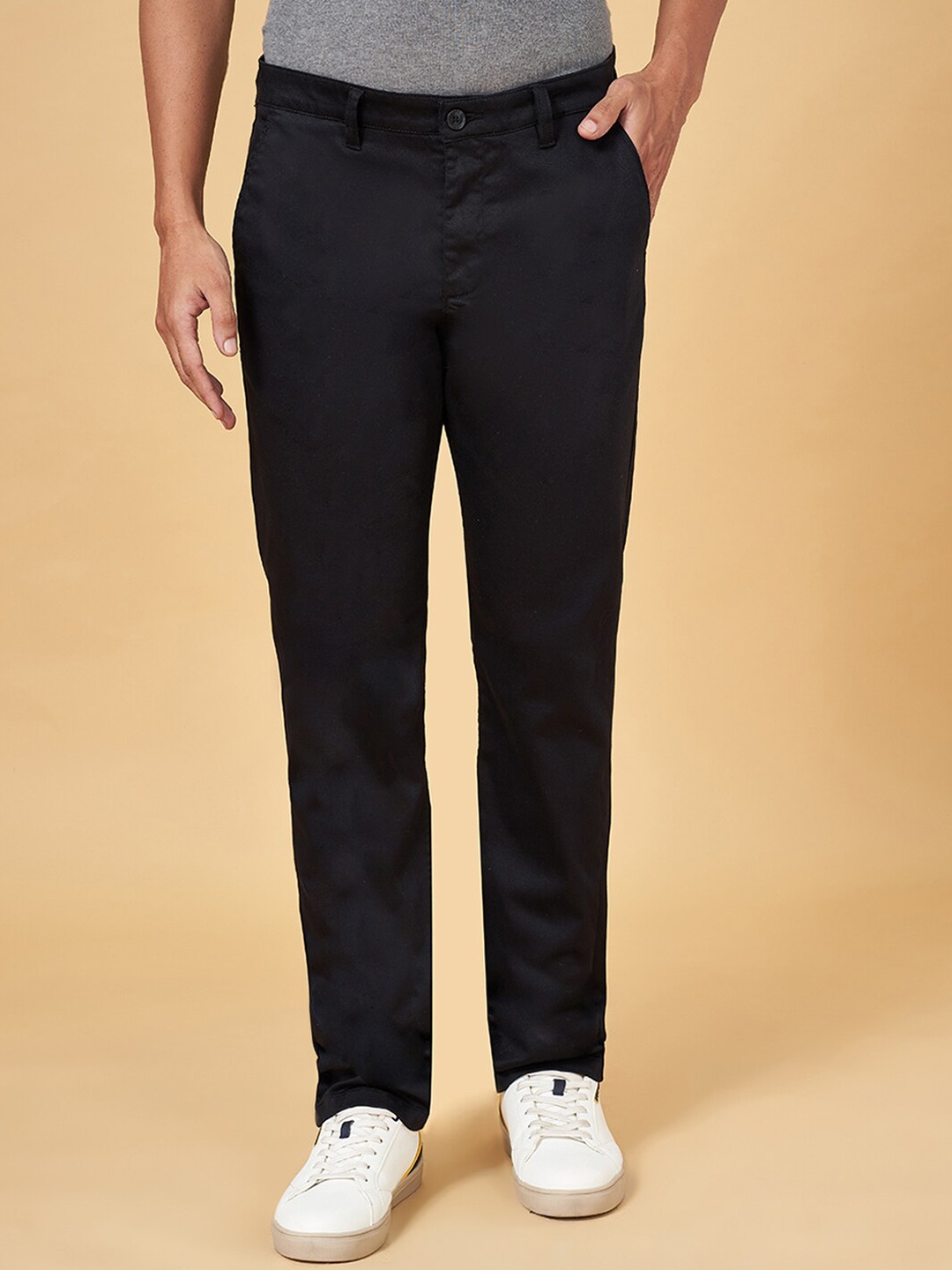 

BYFORD by Pantaloons Men Mid-Rise Trousers, Black
