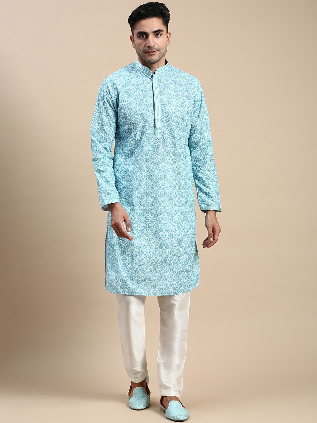 

Rishika Ethnic Motifs Embroidered Mandarin Collar Thread Work Straight Kurta, Blue