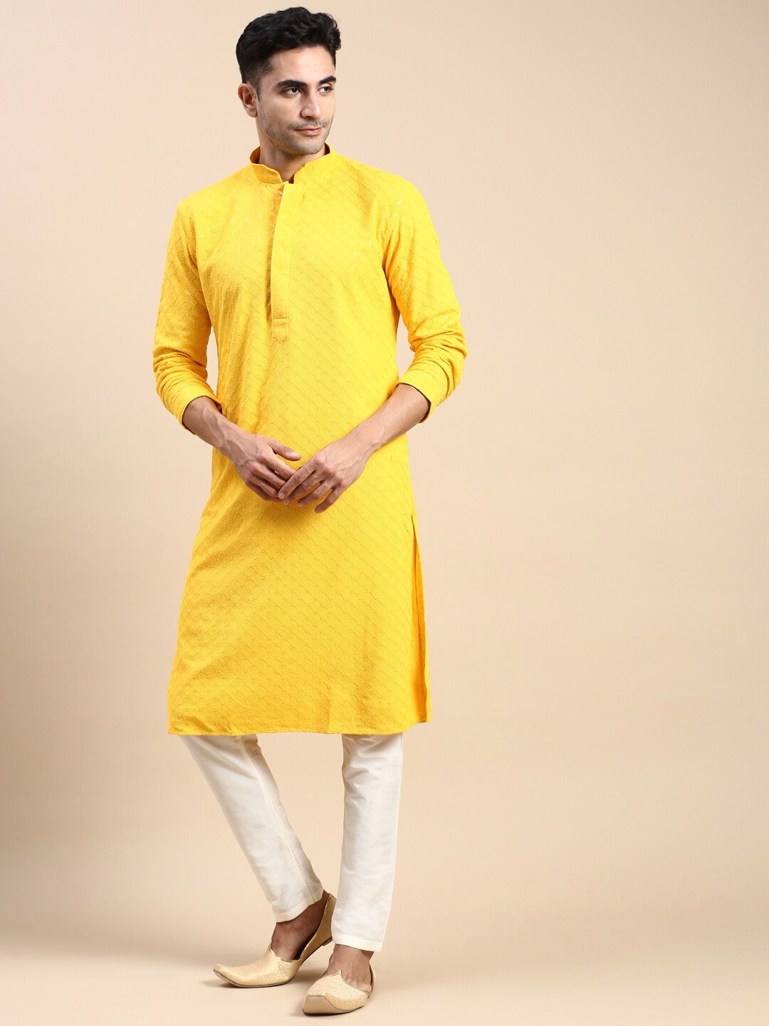 

Rishika Geometric Embroidered Mandarin Collar Sequinned Silk Straight Kurta, Yellow