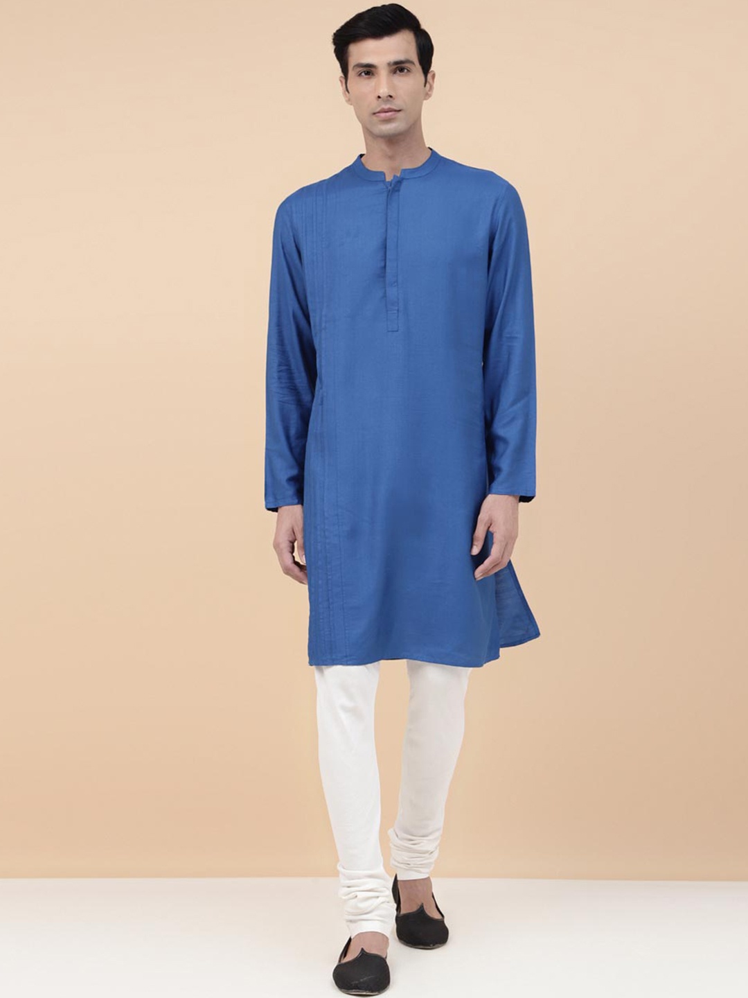 

Fabindia Mandarin Collar Straight Kurta, Blue
