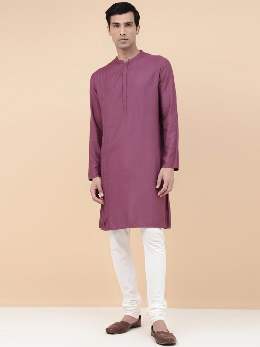 

Fabindia Mandarin Collar Straight Kurta, Purple