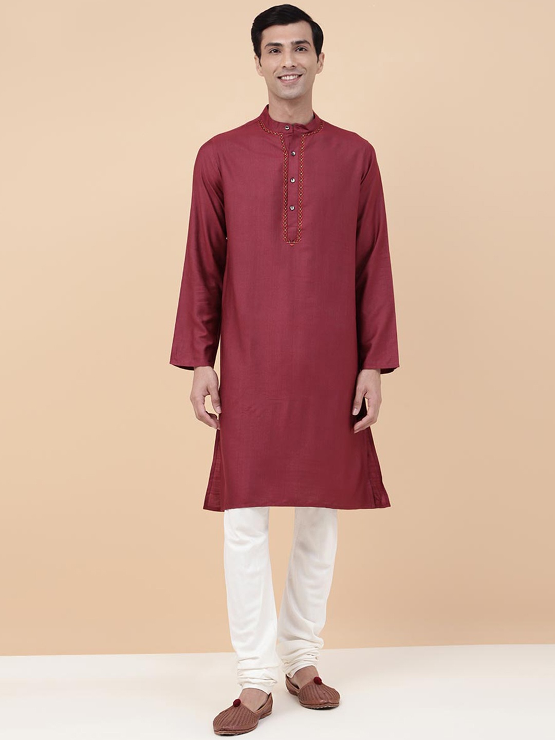 

Fabindia Band Collar Thread Work Slim Fit Straight Kurta, Maroon