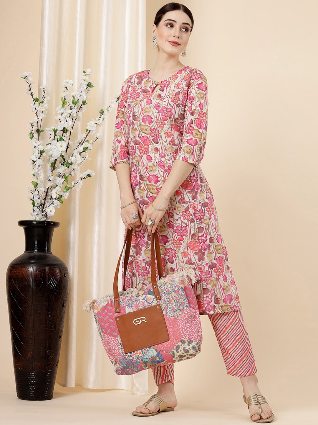 

KALINI Floral Printed Regular Kurta With Trousers, Pink