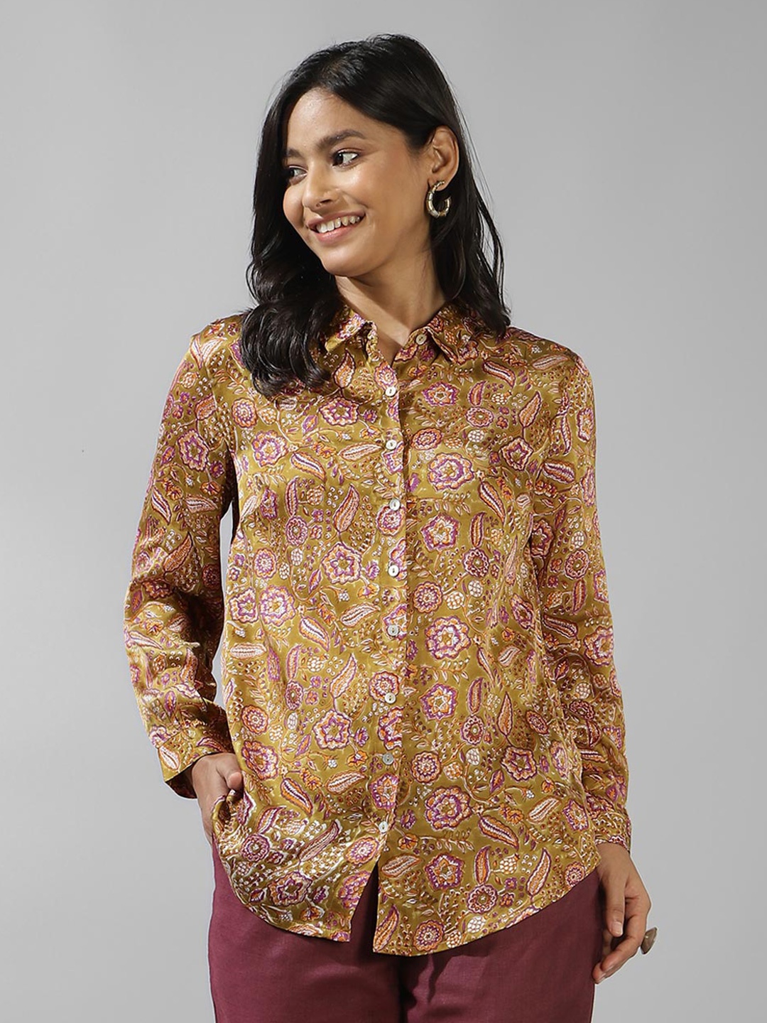 

Fabindia Ethnic Motifs Printed Spread Collar Casual Shirt, Green