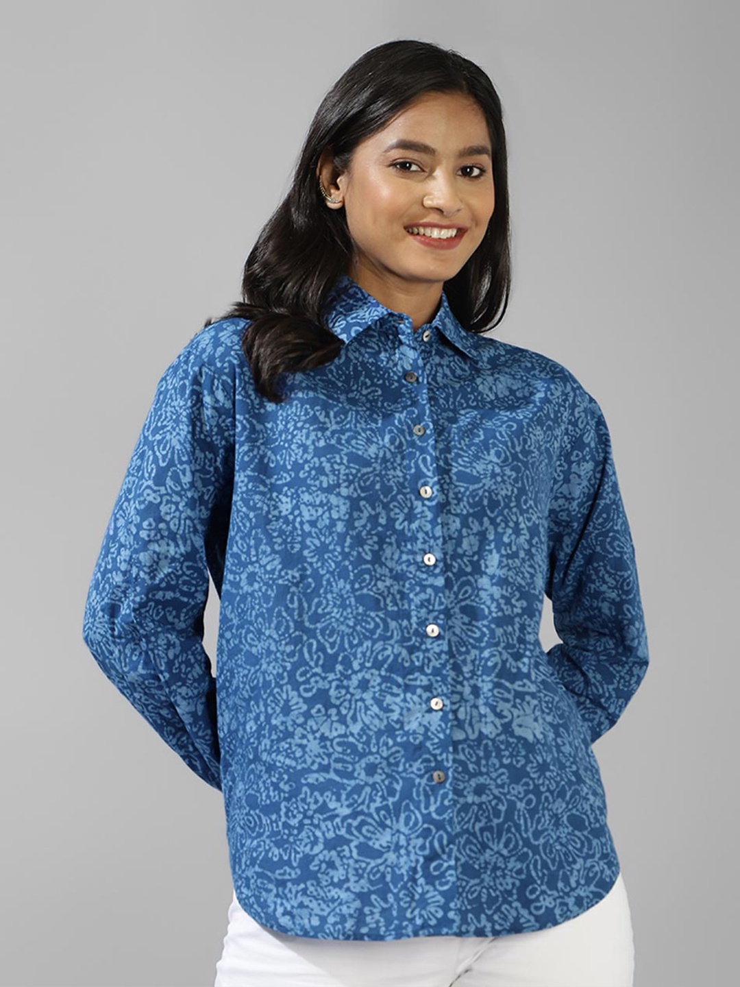 

Fabindia Floral Printed Spread Collar Cotton Casual Shirt, Blue