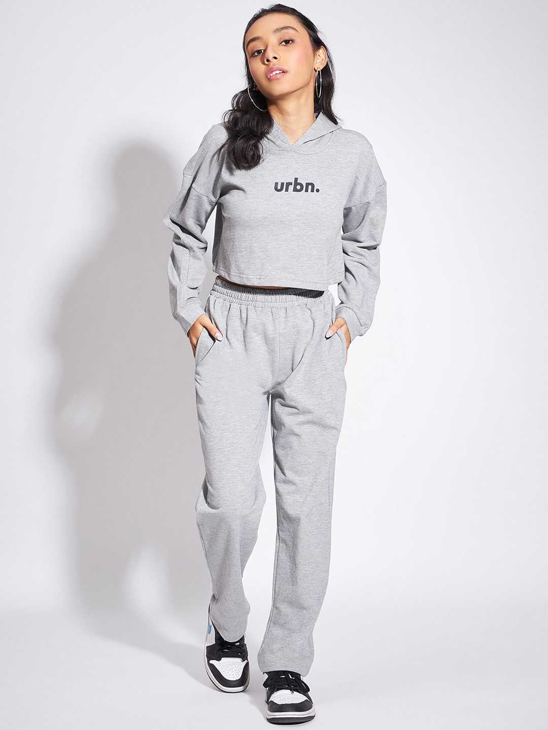 

luyk Pure Cotton Printed Hood Neck Crop Sweatshirt With Trouser, Grey