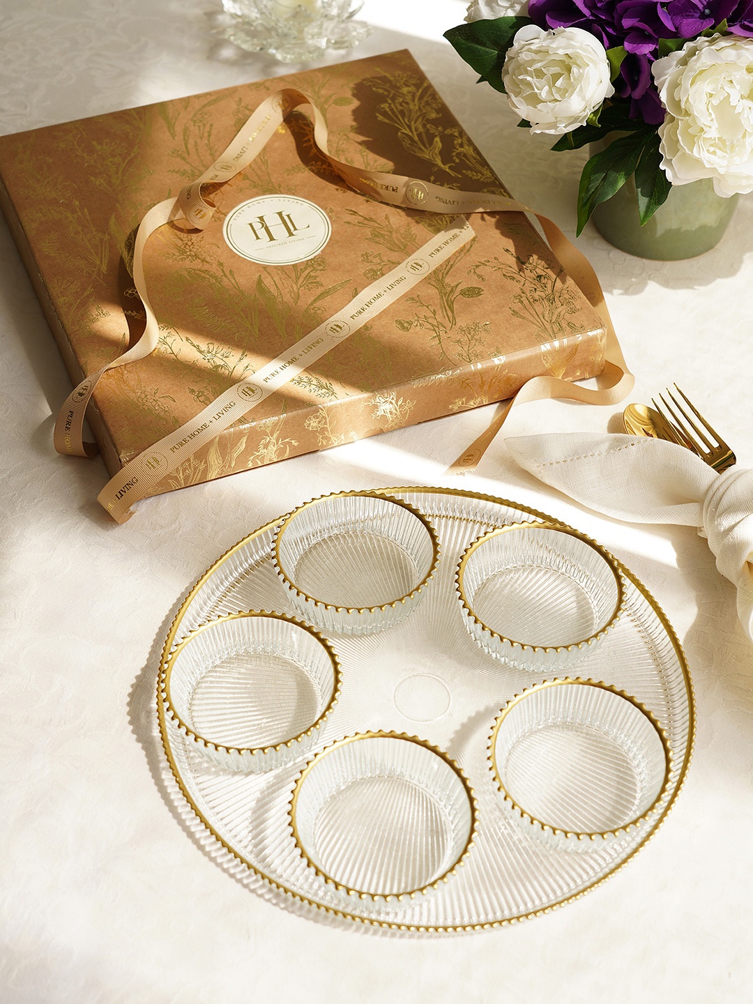 

Pure Home and Living 6 Pcs Transparent & Golden Ribbed Bowls With Plate