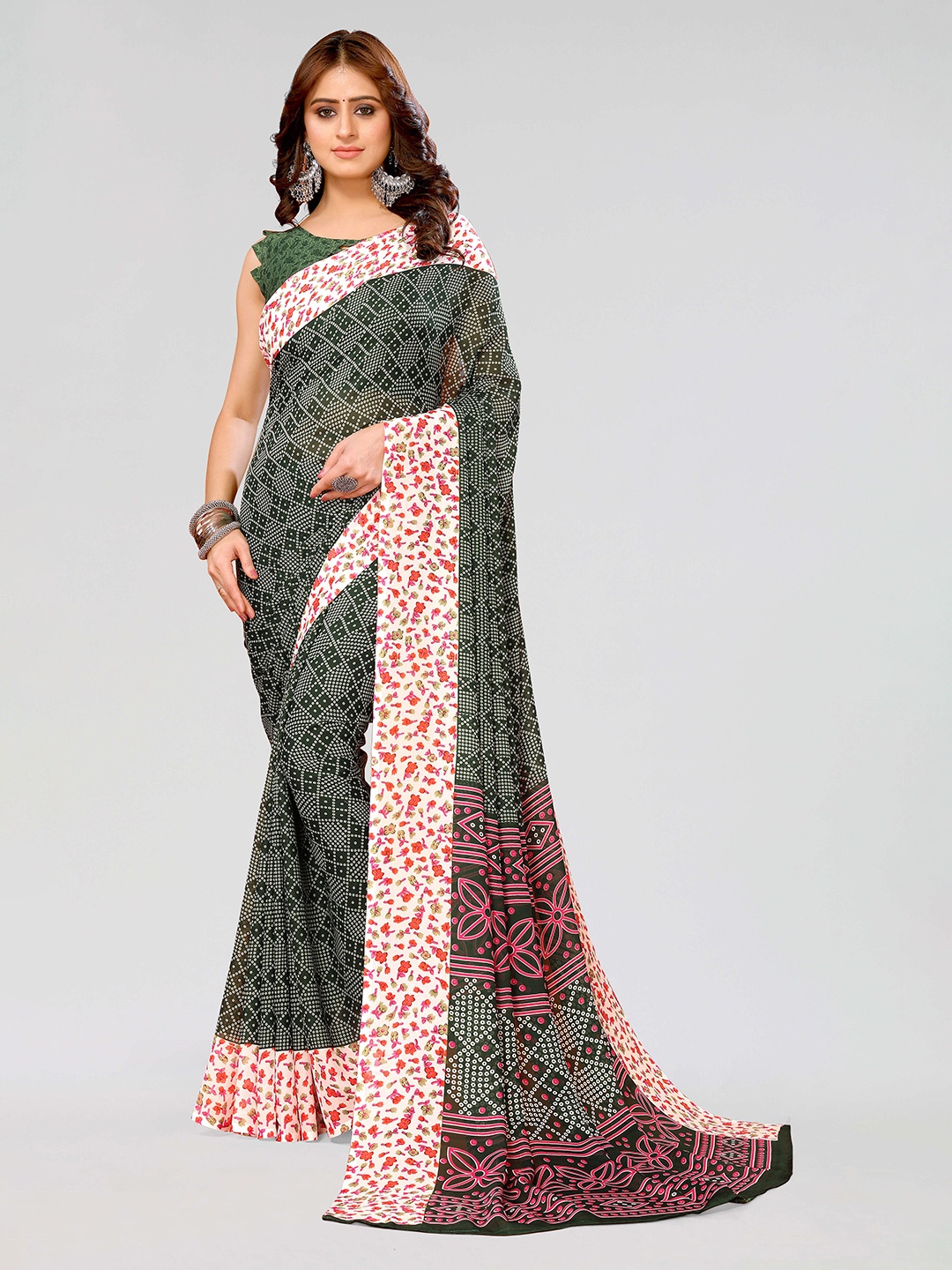 

KALINI Bandhani Printed Saree, Green