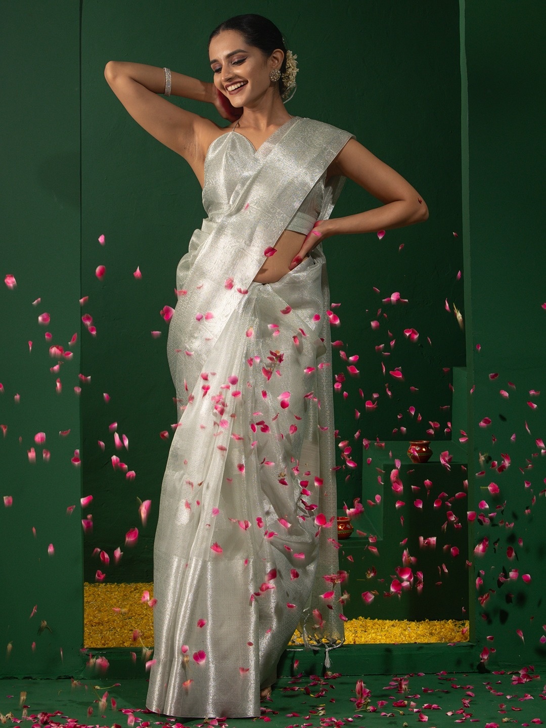 

Triyah Woven Design Zari Banarasi Saree, Green