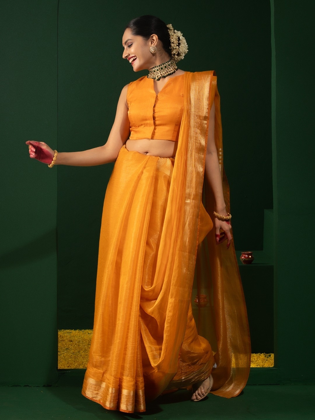 

Triyah Zari Organza Banarasi Saree, Yellow