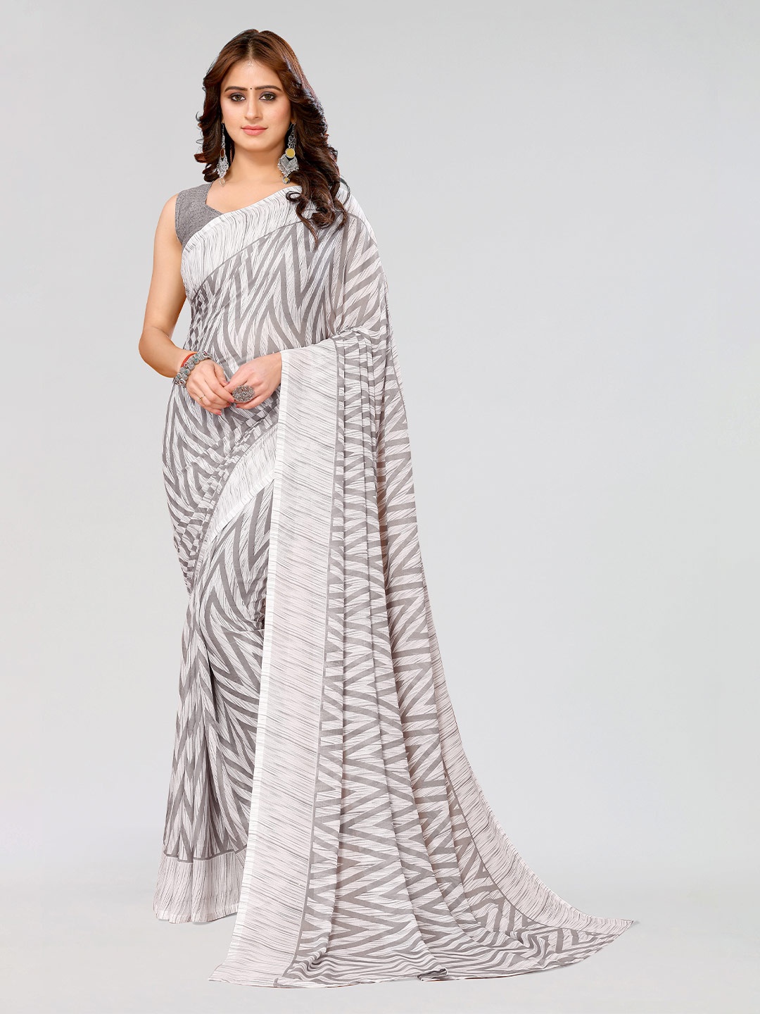 

KALINI Geometric Printed Saree, Grey