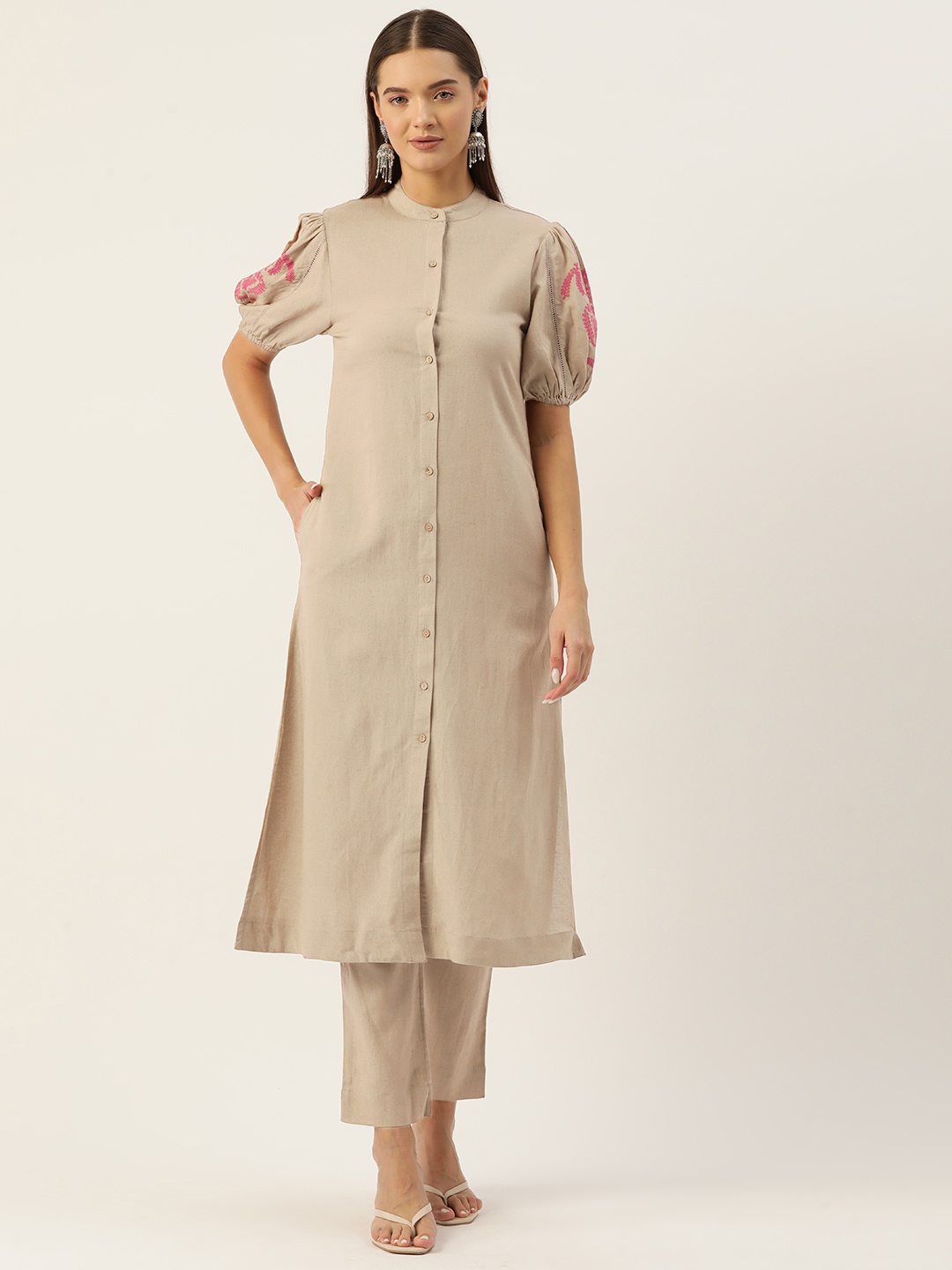 

MISRI Floral Embroidered Puff Sleeves Kurta with Trousers, Beige