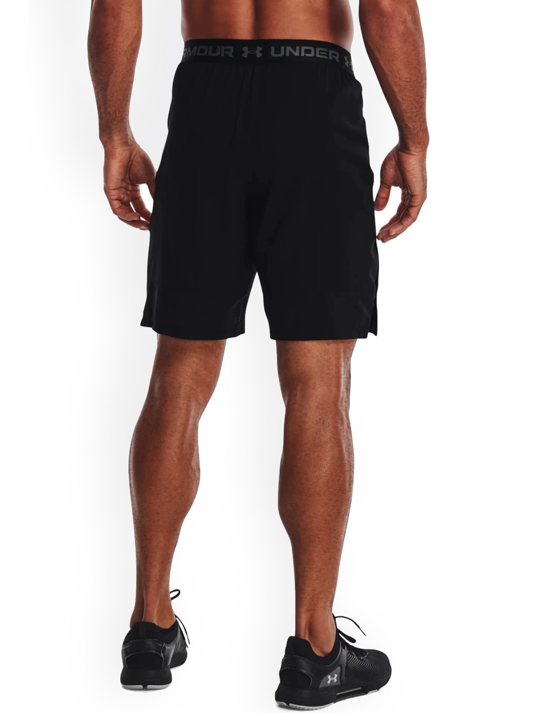 

UNDER ARMOUR Men Vanish Woven Snap Slim-Fit Snap Shorts, Black