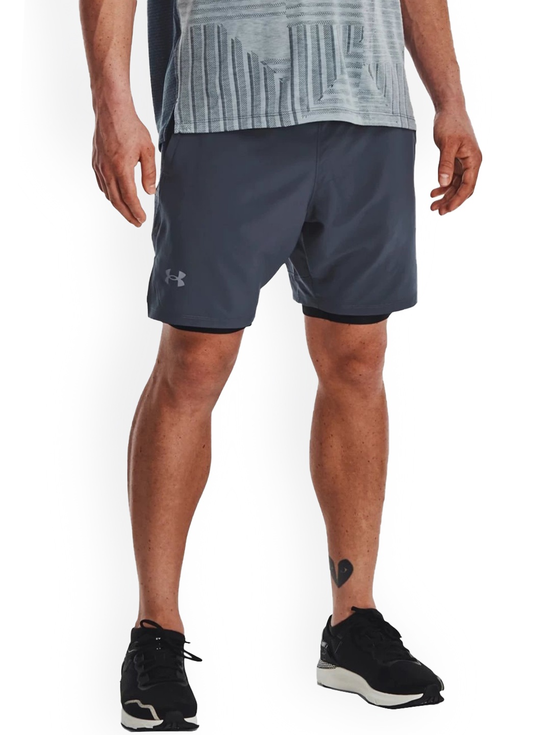

UNDER ARMOUR Men Brand Logo Printed Slim-Fit Shorts, Grey