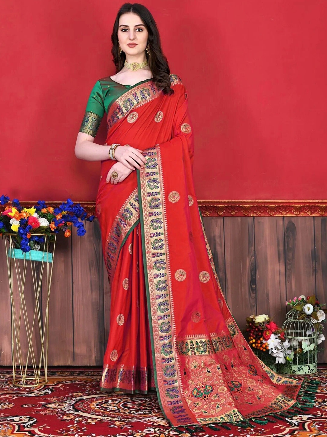 

MAGMINA Woven Design Zari Pure Silk Kanjeevaram Saree, Red