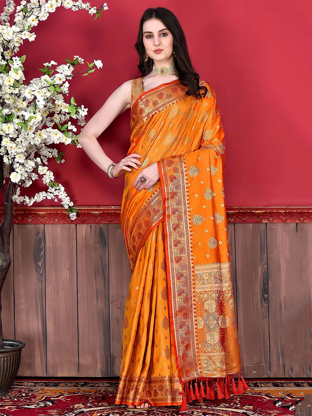 

MAGMINA Ethnic Motifs Woven Design Zari Silk Cotton Banarasi Saree, Mustard